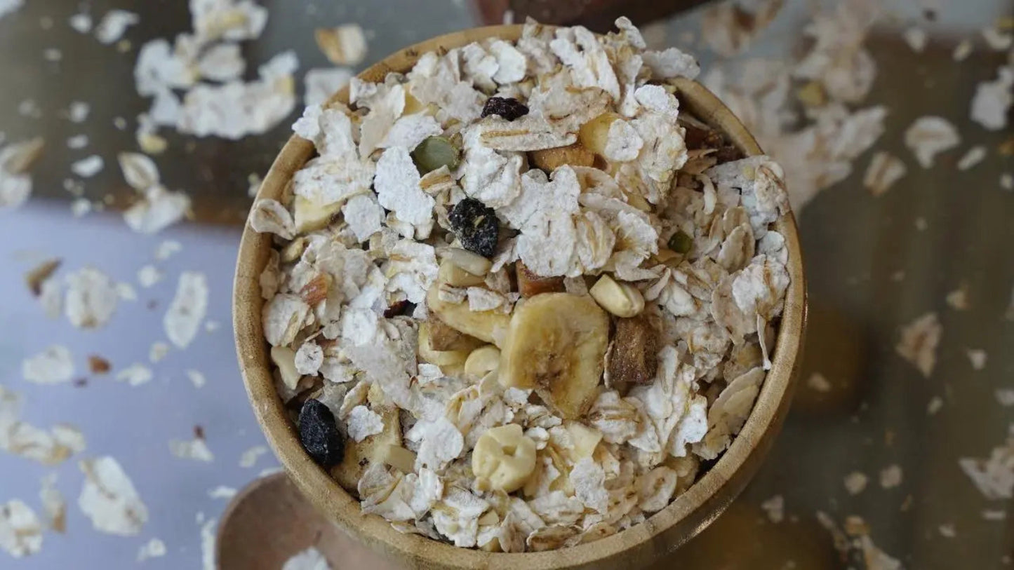 Healthy Breakfast | Oats With Nuts | Pure & Nourishing 